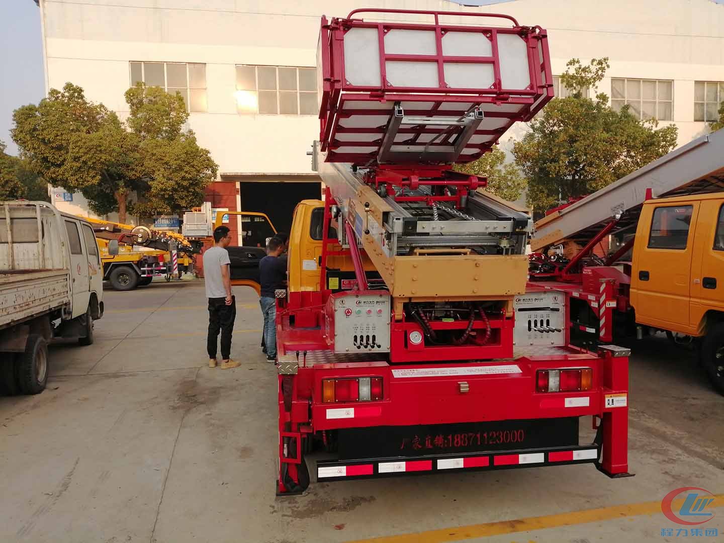 江铃国六云梯搬家车,江铃33米云梯搬家车