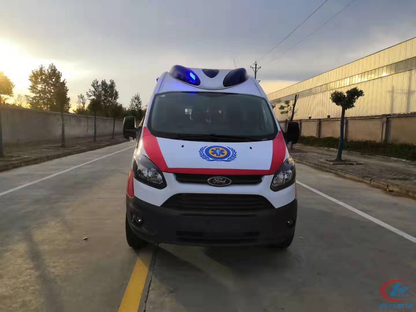福特V362国五高端航空版救护车